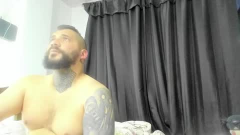 drake whitee Independent Model online show from 05.13.26
