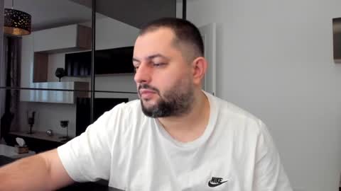 Snapshot of draven_a chatting on 01.14.25 Draven A online show from 01.14.25