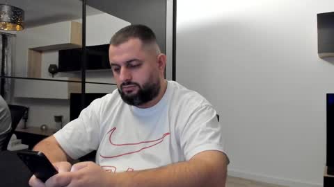 Snapshot of draven_a chatting on 02.18.25 Draven A online show from 02.18.25