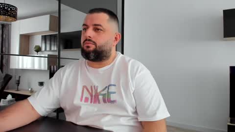 Snapshot of draven_a chatting on 02.19.25 Draven A online show from 02.19.25