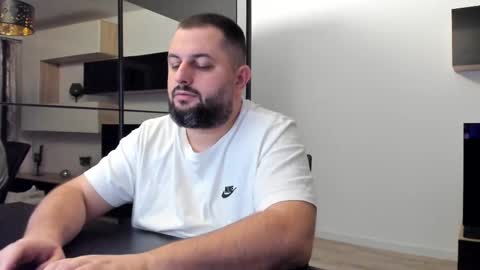 Snapshot of draven_a chatting on 02.23.25 Draven A online show from 02.23.25