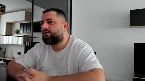 Snapshot of draven_a chatting on 02.25.25 Draven A online show from 02.25.25