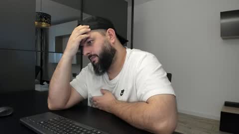 Snapshot of dravenpeak chatting on 11.03.25 DravenPeak online show from 11.03.25