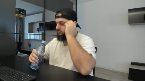 Snapshot of dravenpeak chatting on 11.07.25 DravenPeak online show from 11.07.25