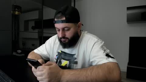 Snapshot of dravenpeak chatting on 02.05.26 DravenPeak online show from 02.05.26