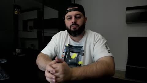 Snapshot of dravenpeak chatting on 03.08.26 DravenPeak online show from 03.08.26