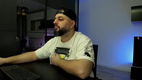 Snapshot of dravenpeak chatting on 03.22.26 DravenPeak online show from 03.22.26