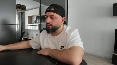 Snapshot of dravenpeak chatting on 03.24.26 DravenPeak online show from 03.24.26