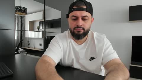 Snapshot of dravenpeak chatting on 03.25.26 DravenPeak online show from 03.25.26