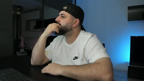 Snapshot of dravenpeak chatting on 03.28.26 DravenPeak online show from 03.28.26