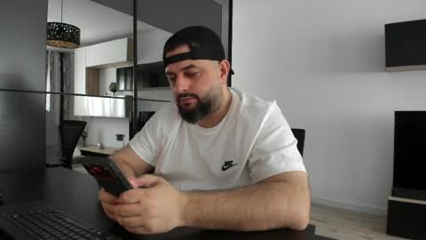 Snapshot of dravenpeak chatting on 04.01.26 DravenPeak online show from 04.01.26