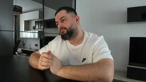 Snapshot of dravenpeak chatting on 04.07.26 DravenPeak online show from 04.07.26