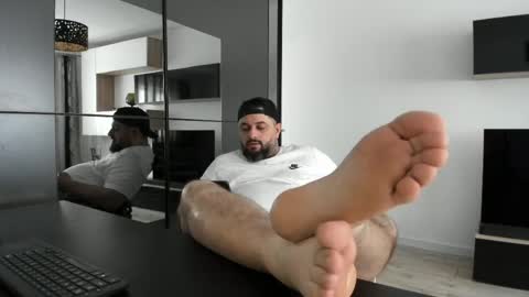 Snapshot of dravenpeak chatting on 04.08.26 DravenPeak online show from 04.08.26