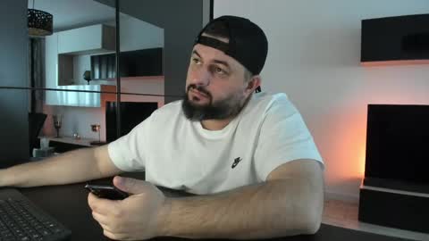 Snapshot of dravenpeak chatting on 04.11.26 DravenPeak online show from 04.11.26