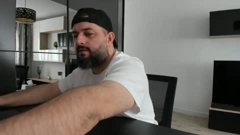 Snapshot of dravenpeak chatting on 04.15.26 DravenPeak online show from 04.15.26