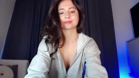 Nicole online show from 12.13.24