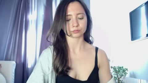 Nicole online show from 04.23.26