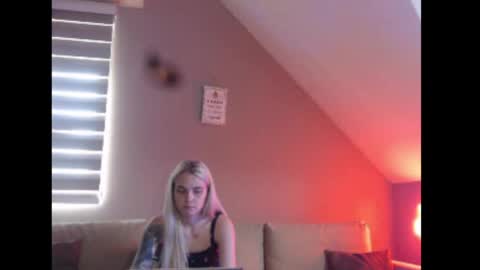 A girl online show from 06.05.26