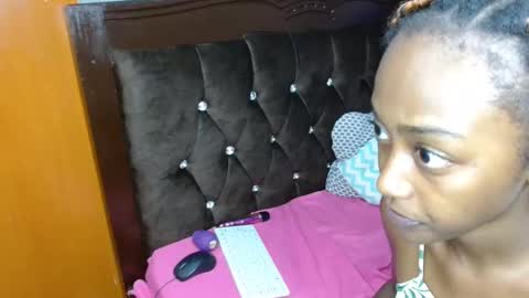 Snapshot of dreameyez chatting on 02.20.26 Dreameyes online show from 02.20.26