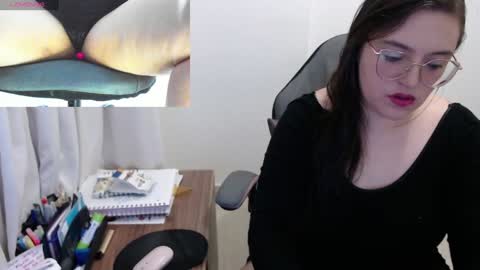 Snapshot of dreams__angel chatting on 12.16.24 Catalina online show from 12.16.24