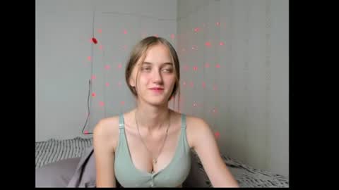 dreamy_pollyyy online show from 07.04.26