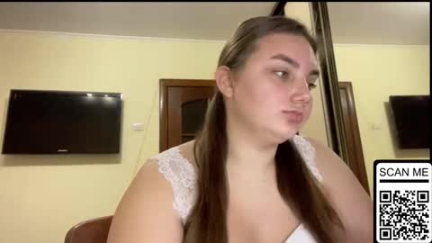 Mila online show from 11.11.25