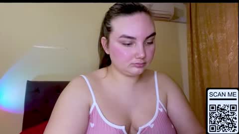 Snapshot of dreamyblushfairy chatting on 03.03.26 Mila online show from 03.03.26