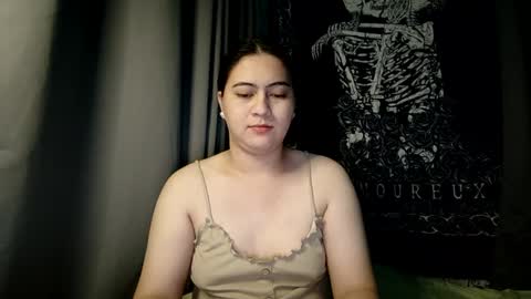 Snapshot of dreamycreamyst chatting on 01.11.25 dreamycreamyst online show from 01.11.25