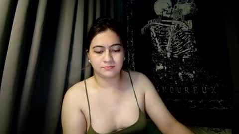 Snapshot of dreamycreamyst chatting on 01.18.25 dreamycreamyst online show from 01.18.25
