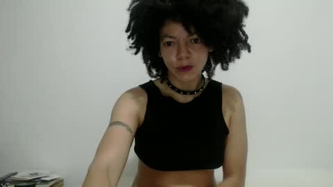 DreamyLatina online show from 01.18.25