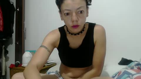 DreamyLatina online show from 01.19.25