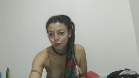 DreamyLatina online show from 11.06.25
