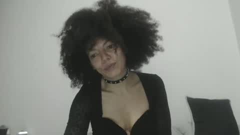 DreamyLatina online show from 02.18.26