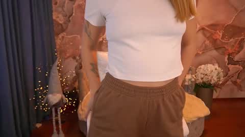 Lina online show from 12.20.24