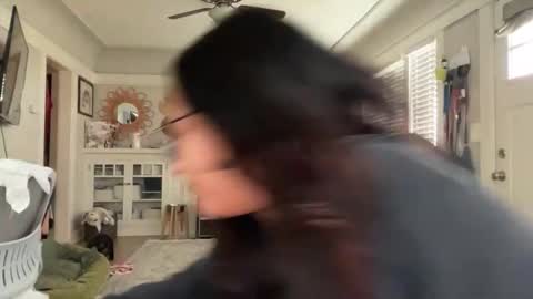 RIRI OR DREAMY online show from 10.15.25