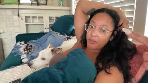 RIRI OR DREAMY online show from 11.11.25