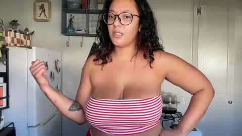 RIRI OR DREAMY online show from 02.13.26