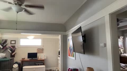 RIRI OR DREAMY online show from 04.19.26