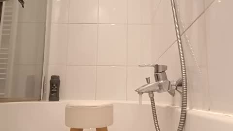 Snapshot of drijn3 chatting on 11.01.25 drijn3 online show from 11.01.25