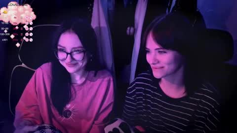 Tara  Sonny online show from 10.04.25