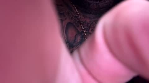 Snapshot of drippinggenie chatting on 12.20.24 drippinggenie online show from 12.20.24