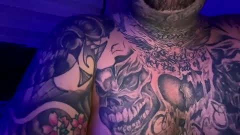 Snapshot of drippinggenie chatting on 02.12.25 drippinggenie online show from 02.12.25