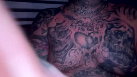 Snapshot of drippinggenie chatting on 12.17.25 drippinggenie online show from 12.17.25