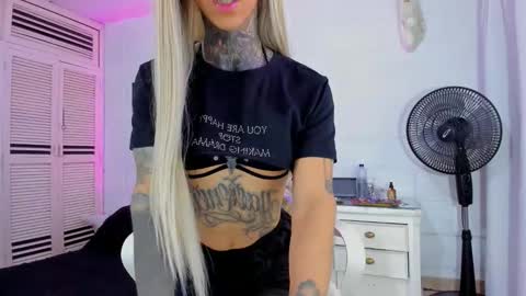 drippyorlove online show from 12.02.25