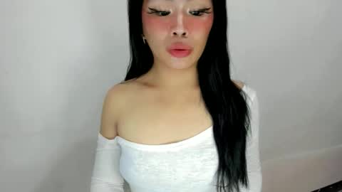 miss. Erika online show from 10.17.25