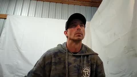 Inexperienced catfish online show from 05.01.26