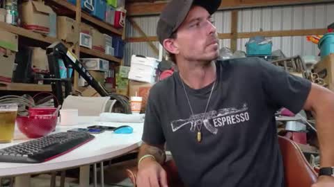 Inexperienced catfish online show from 05.10.26