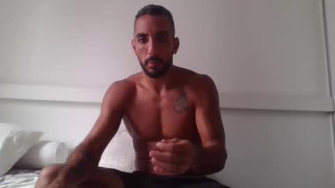 Snapshot of dropbr chatting on 02.06.25 dropbr online show from 02.06.25