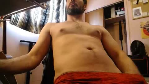 Snapshot of dstructo chatting on 05.01.26 D online show from 05.01.26