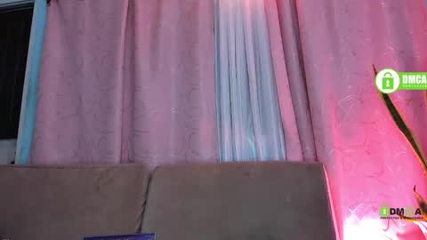 duamilktits online show from 11.24.25